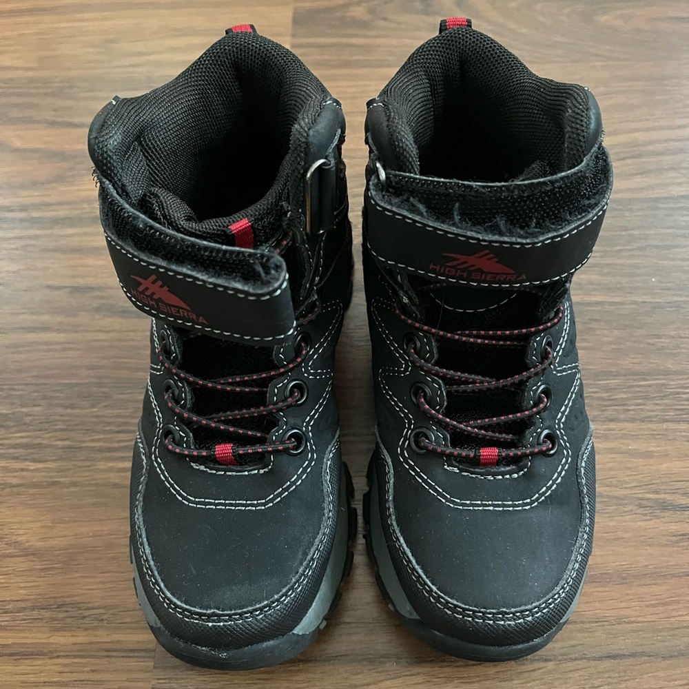Boys hiking boots